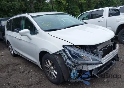 2020 Chrysler Pacifica Touring L z USA, uszkodzony, nr VIN 2C4RC1BGXLR142994